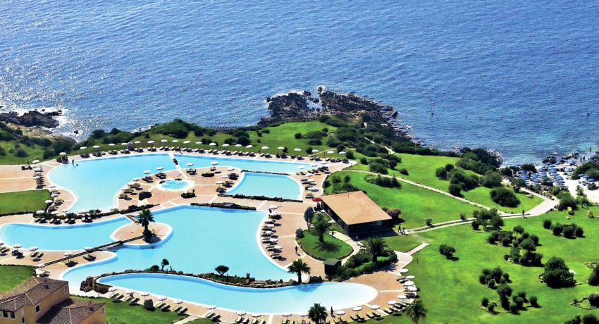 Colonna Resort Pools - Colonna Resort